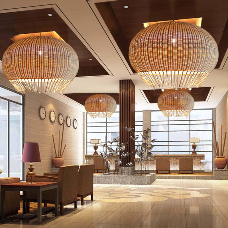 Sphere Esshalle Hanging Anhänger Bambus 1 Glühbirnen -Asien -Suspensionsbeleuchtung mit Fransen in Beige