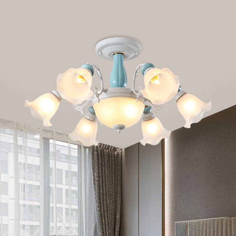 Lámpara de luz de semi descarga de 8 bombas de estilo colonial lámpara de techo de vidrio blanco de flor con detalle de cerámica