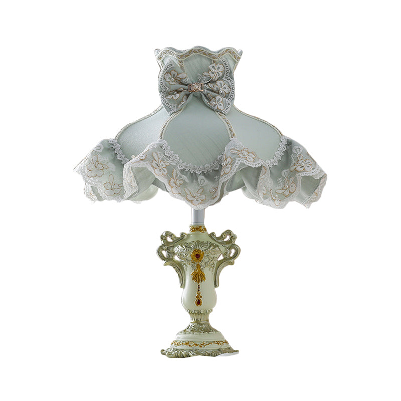 Luce da tavolo notturno in tessuto arruffato stile pastorale 1-bulba luce blu per ragazze camera da letto