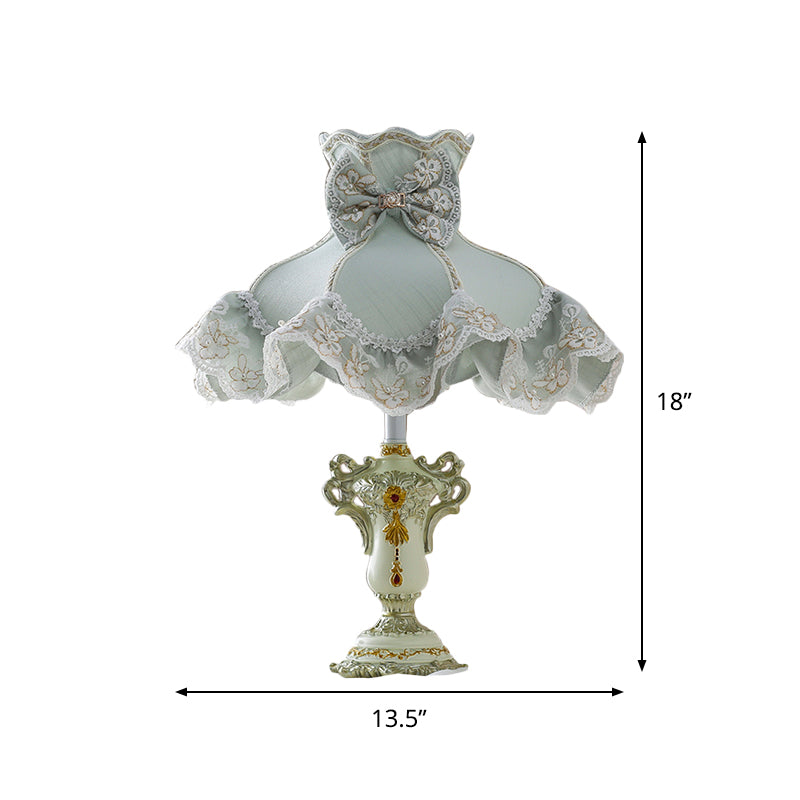 Luce da tavolo notturno in tessuto arruffato stile pastorale 1-bulba luce blu per ragazze camera da letto