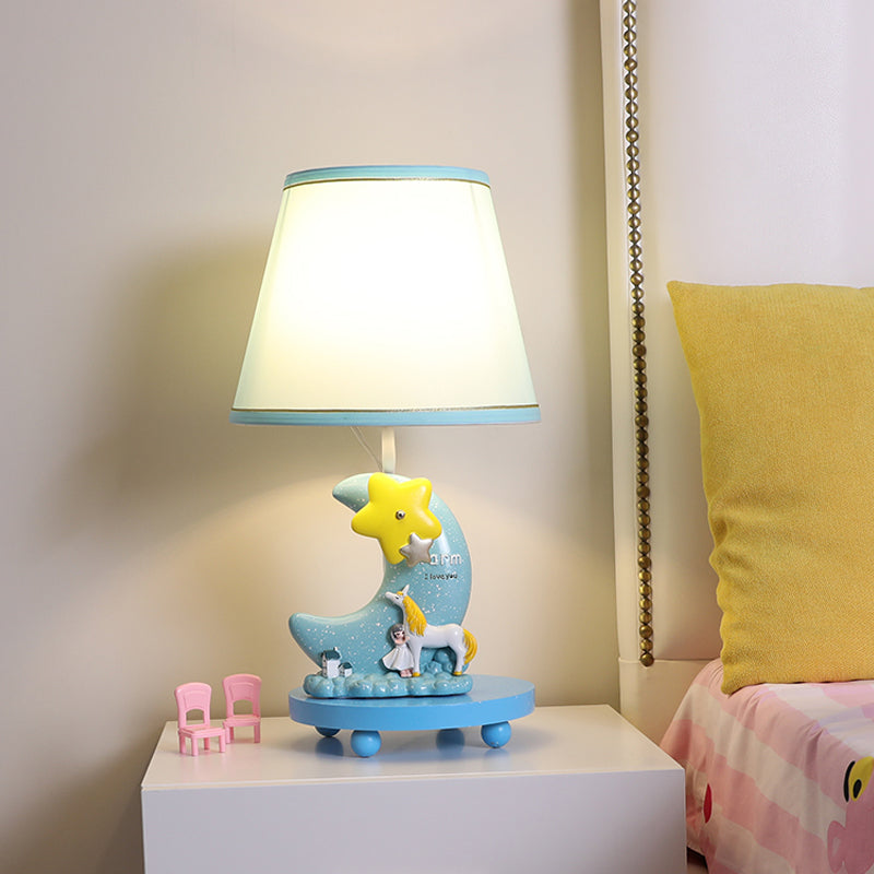 Lámpara de mesa de cono de tela Cartoon 1 cabeza de color azul de la cabeza iluminación con la luna y la base de la estrella
