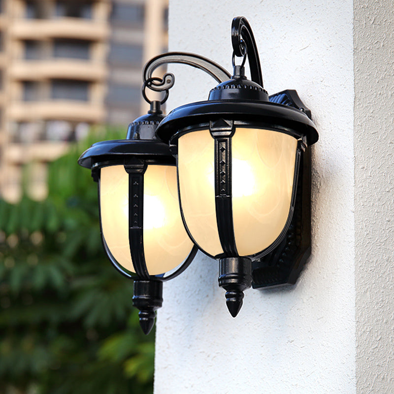 2 lichten wand gemonteerd lamp Classic Patio Sconce met urn matglasschaduw in zwart/brons, klein/groot
