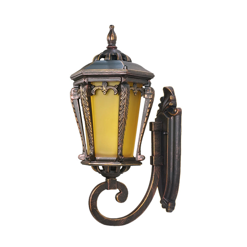 Yellow Glass Bronze Wall Lamp Lantern Single Bulb Retro Wall Sconce Lighting Fixture for Yard