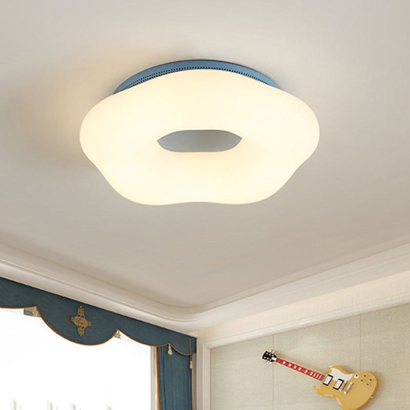 Doughnut Flushmount Light Nordic Acryl LED Kid-Schlafzimmer Flush Halterung in Weiß/Blau/Rosa