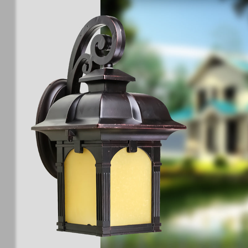 Lampe murale à bras rural rural simple en verre jaune clair