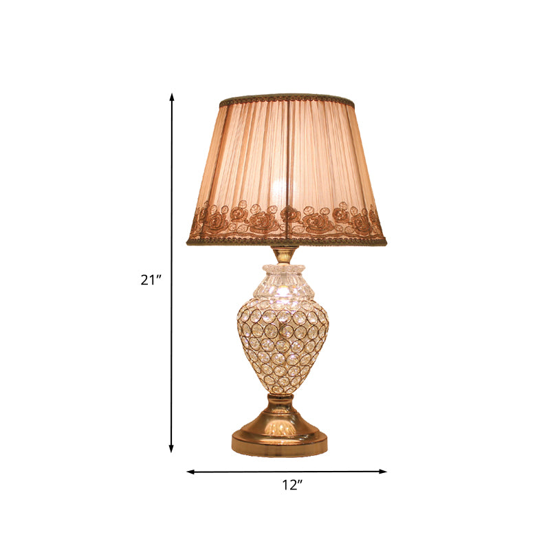 1 Kopf Rose-Trim konisch leichter ländlicher Goldfalten-Stoffnachtlampe mit Topfkristallbasis