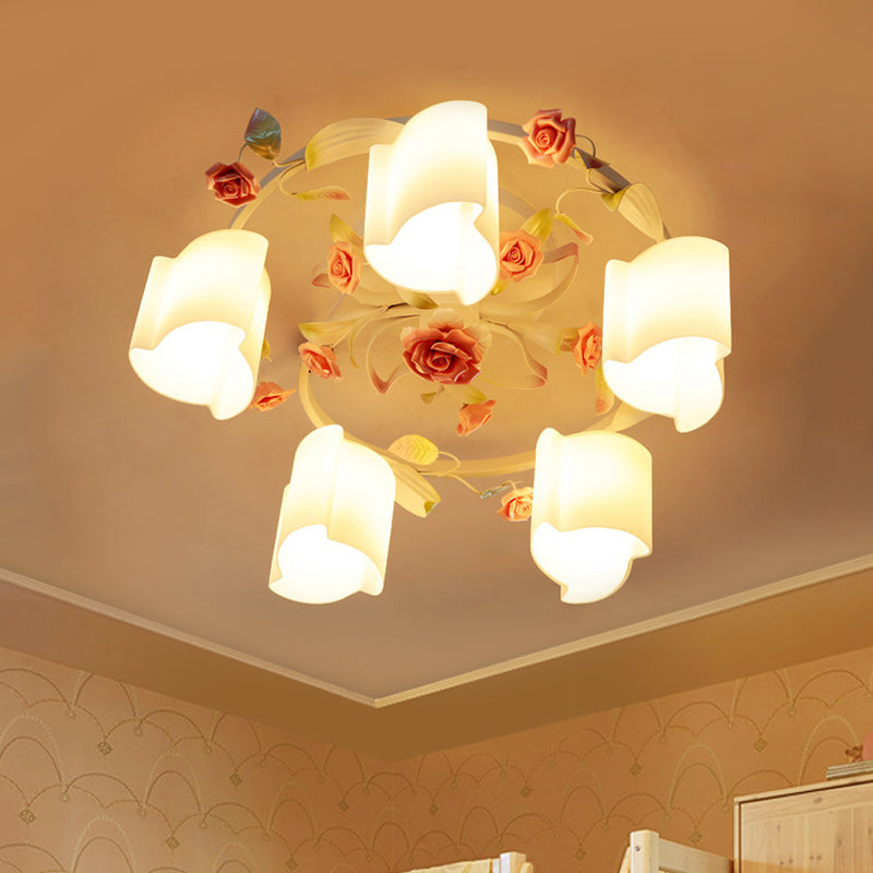 Plafond floral de 3/5 à tête rinçage romantique pastoral blanc / jaune en verre givré semi à chasse d'eau lustre