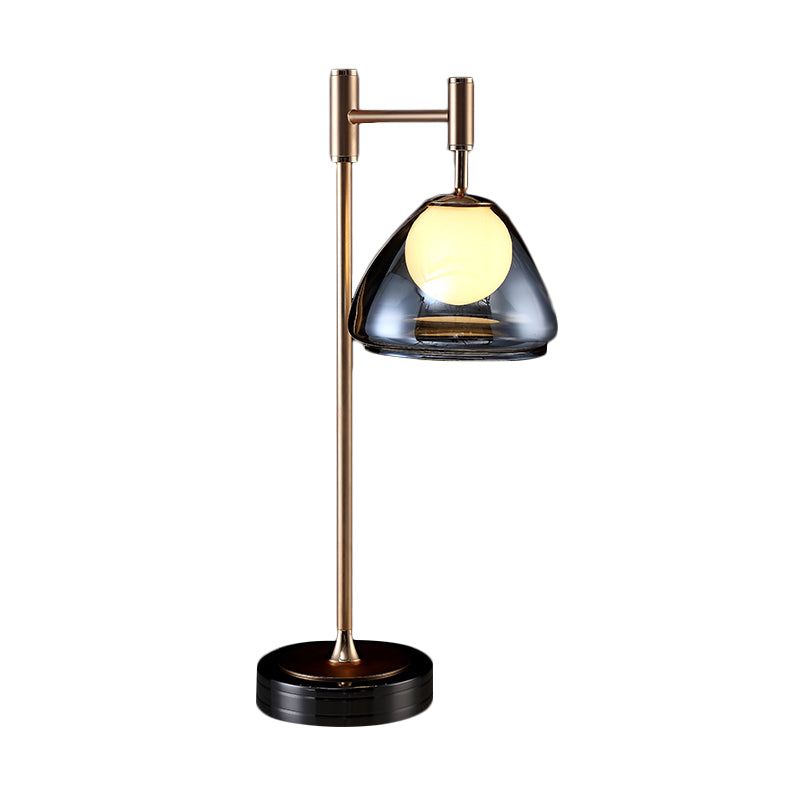 Lampada da comodino conica in ottone, lampada da comodino a LED modernista in vetro grigio fumo/cognac per comodino