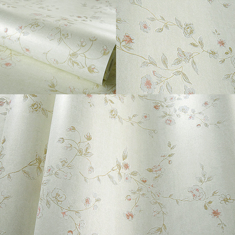 Multi-Colored Garden Vine Wallpaper Floral Design 57.1 sq ft. Non-Pasted Decorative Wall Covering