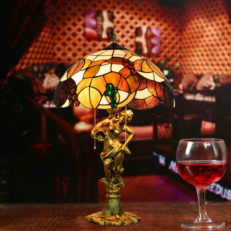 Resin Woman Carrying Pot Night Lamp Vintage 3 Bulbs Bronze Pull-Chain Table Lighting with Grapes Vine Tiffany Glass Shade