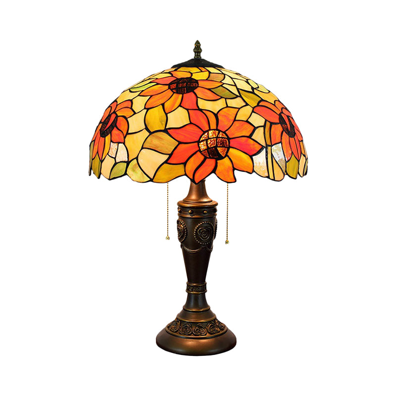 Lampe de nuit en verre rouge / orange en dôme Tiffany 2 lumières Bronze Pull Chain Table Lighling avec base sculptée