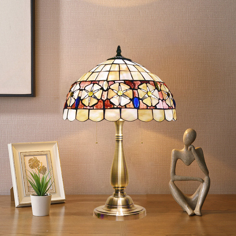 Shell Belt Emisfero Lampada da tavolo Mediterranea Mediterranea in ottone spazzolato Brass Night Light With Pull Chain