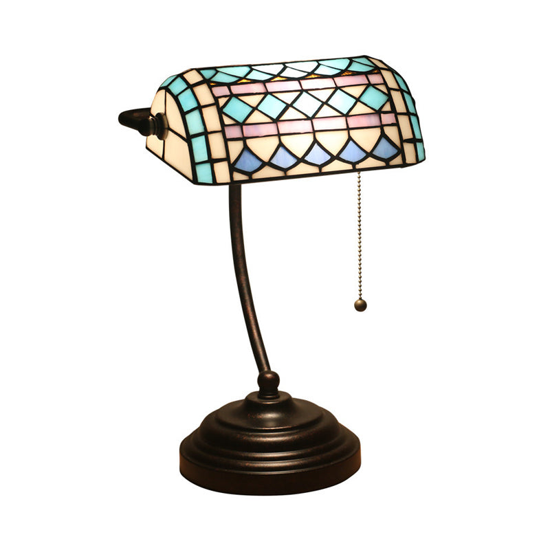 Tiffany Rhombus gemustertes Schreibtisch Beleuchtung 1 Kopf geschnittener Glaszielkettenkettentischlampe in Braun/Blau/Grün und Weiß