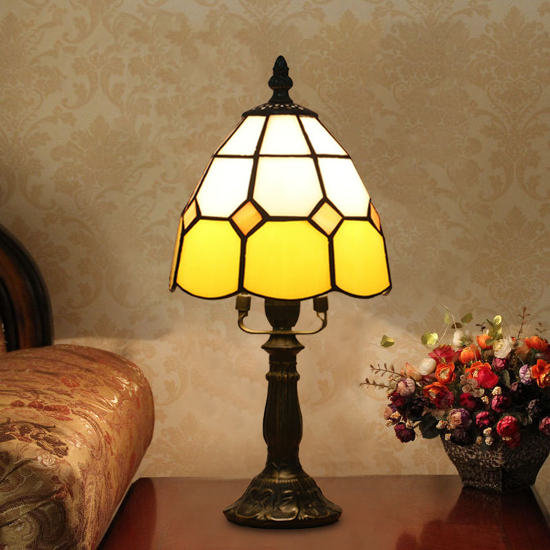 Dome Night Light Mission Stained Art Glass 1 Head Beige/Yellow/Orange Grid Patterned Nightstand Lighting for Bedroom