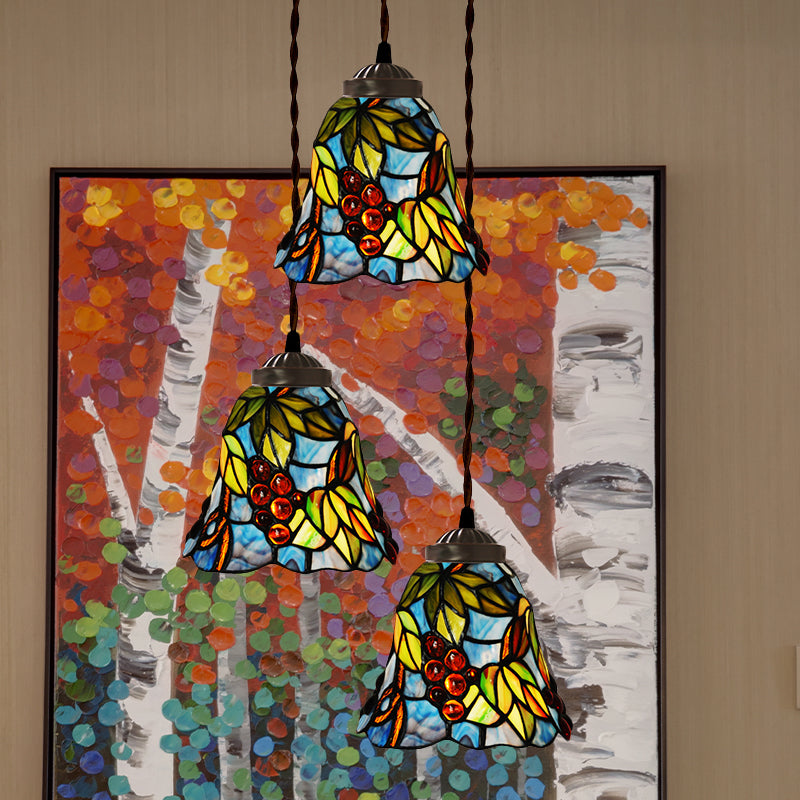Rosa/hellblau und weiße Glocken-/Schüssel Drop Lampe Victorian 3 Köpfe Hand geschnittenes Glas Blumen-/Obst gemustertes Multi -Anhänger -Licht