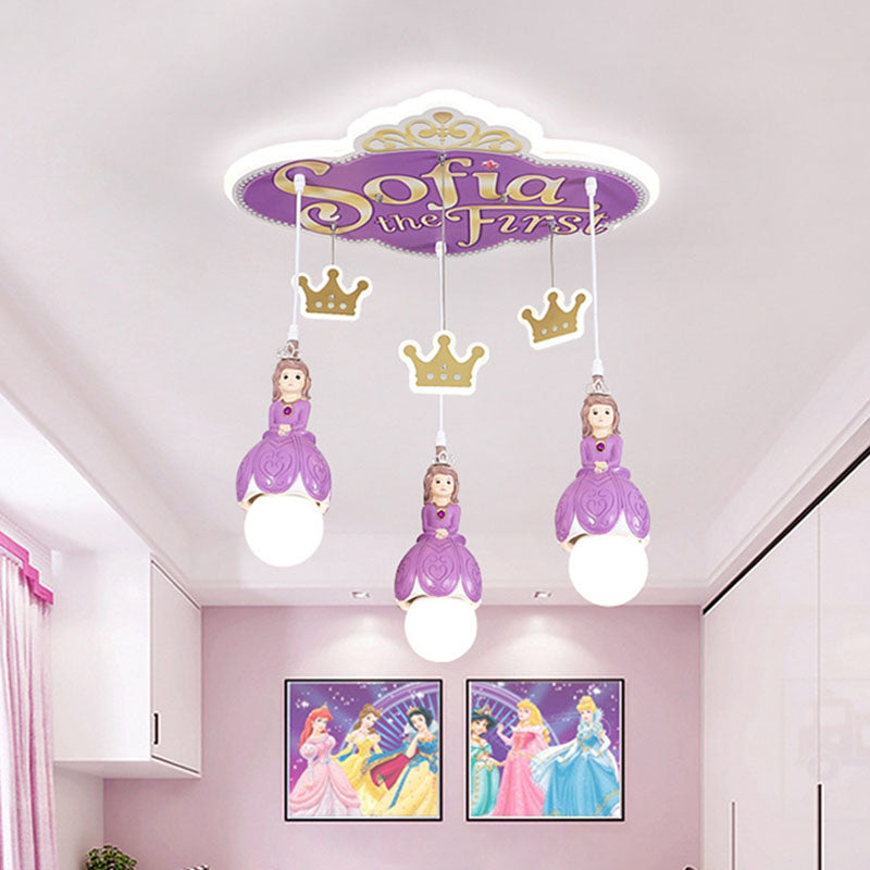 Lila Prinzessin Kronen Deckenleuchte Cartoon 3 Köpfe Metall Cluster Anhängerlampe für Kindergarten