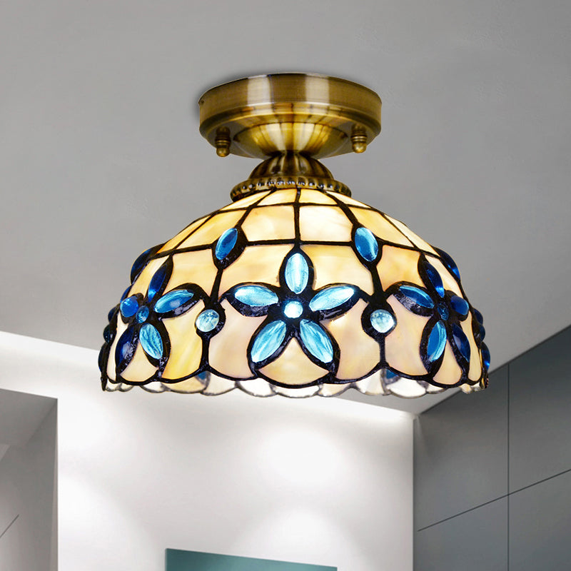 Dôme en laiton près du plafonnier Tiffany 5"/8"/12" de large, éclairage encastré à 1 tête avec bijoux floraux bleus