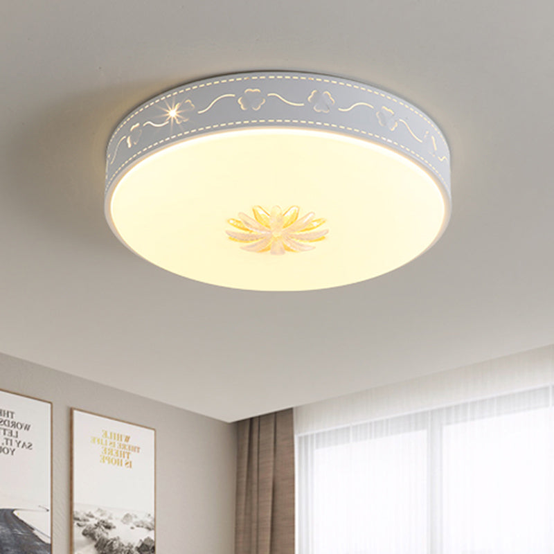 Round Acrylic Flush Mount Fixture Nordic Style LED White Flush Lighting with Flower Crystal Deco