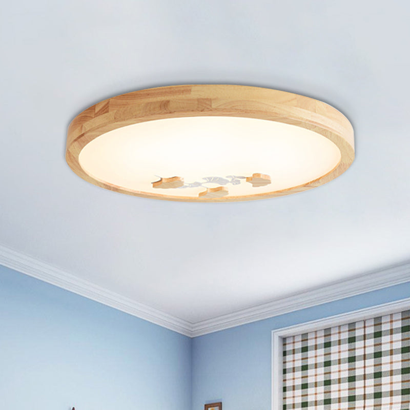 Circle Ceiling Mounted Lamp Simple Wood LED Bedroom Flushmount Light with White/Green Ginkgo Leaf Pattern