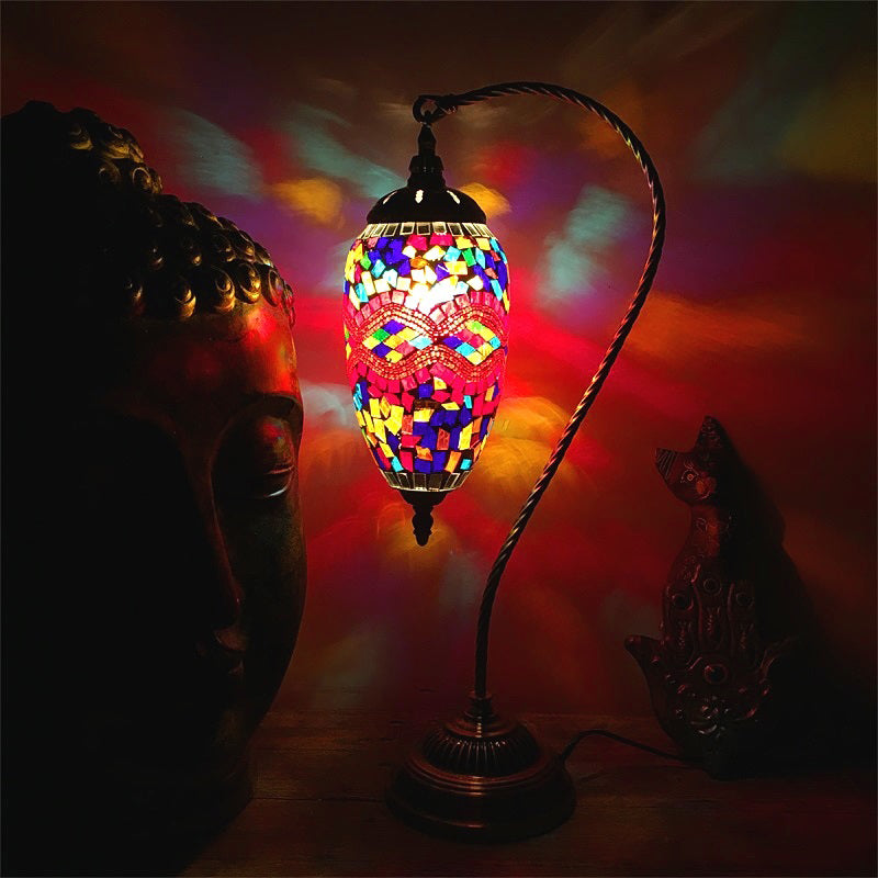 Bohemian Droplet Nightstand Light 1-Bulb Tachate Art Glass Night Lampe avec bras incurvé en rose / rouge