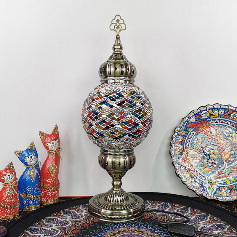 Handcrafted Art Glass Ball Desk Lamp Vintage 1 Head Living Room Nightstand Light in White/Beige/Yellow