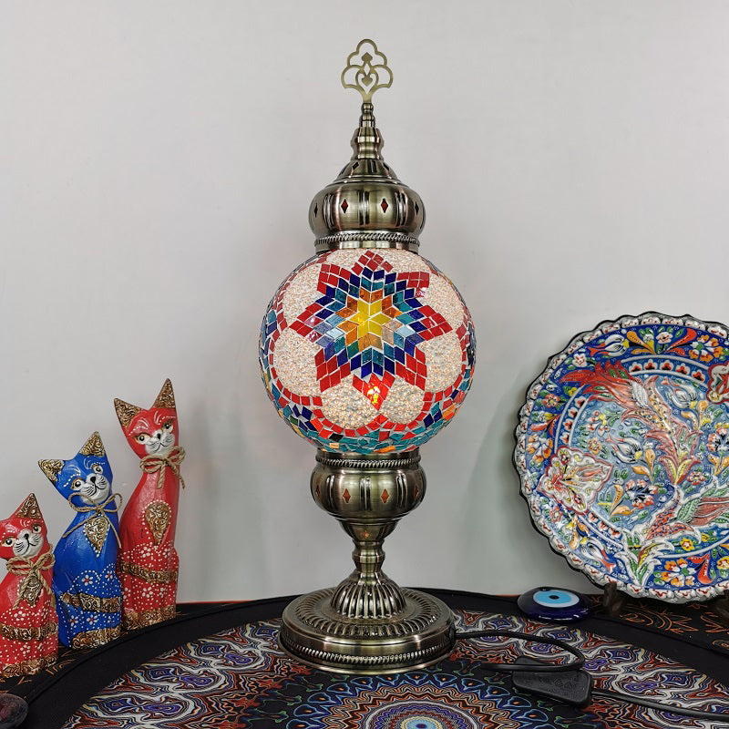 Handcrafted Art Glass Ball Desk Lamp Vintage 1 Head Living Room Nightstand Light in White/Beige/Yellow