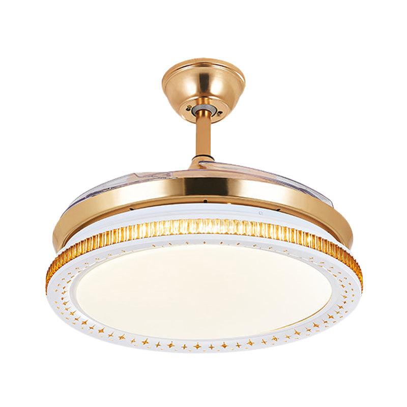 Éventail de finition en or métallique circulaire contemporain de 16 "de large LED à plafond semi-flusque, 4 lames