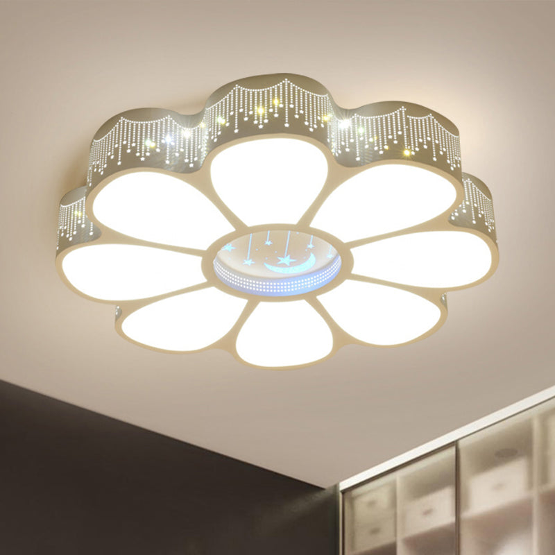 Plafonnier métallique en forme de fleur, éclairage moderniste à LED, lampe montée au plafond blanche