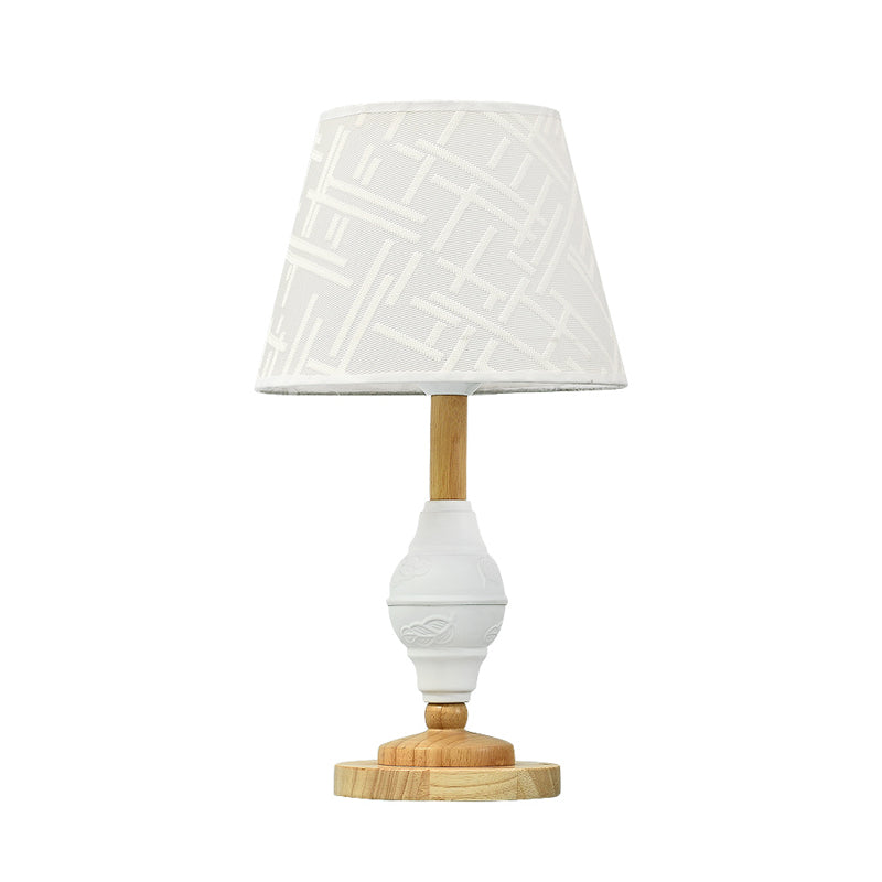 Livrer la table de chevet de salon modernisme modernisme lampe de table blanche avec une teinte en tissu de baril