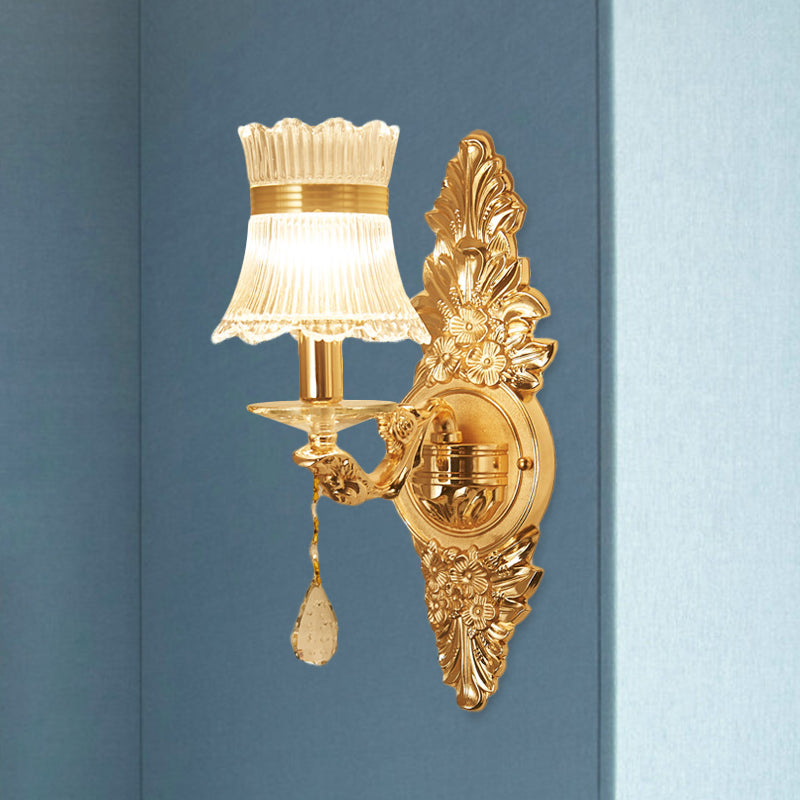 1 Bulb Flower/Sector Wall Mounted Lamp Traditional Clear Ribbed Glass Sconce Light with Gold Carved Arm