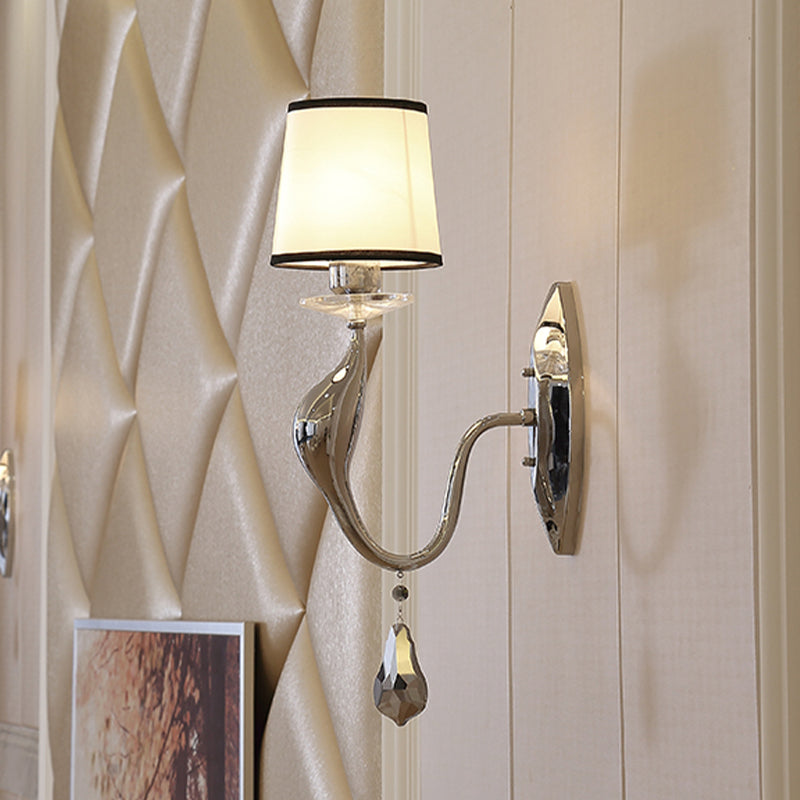 Chrome Swan Nan Mur Mur Motted Lampe moderniste Metal Single Single Living Room Ponce Light avec une teinte en tissu conique