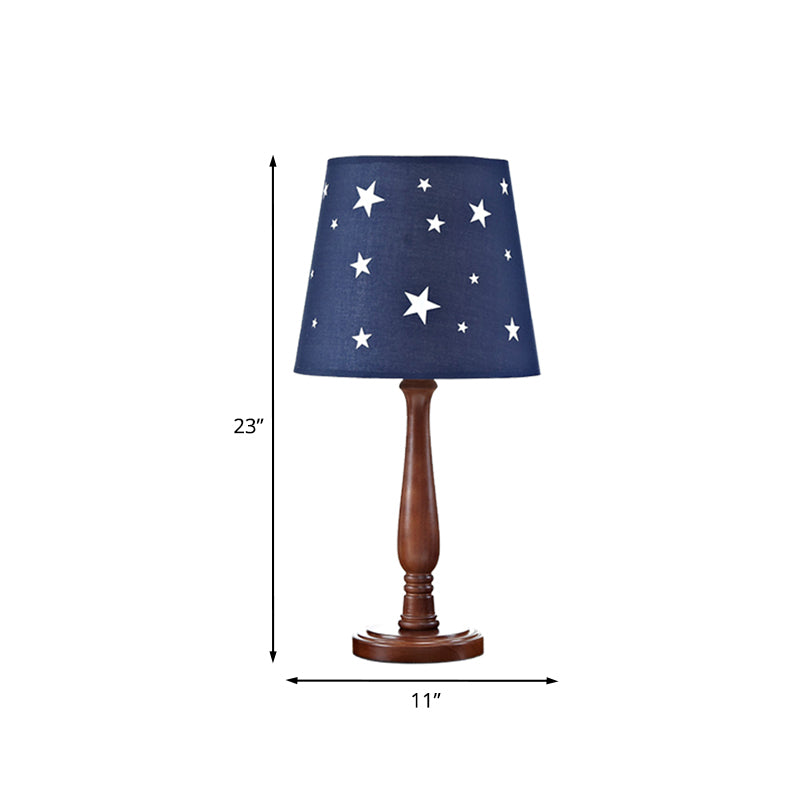 Bleu Barrel Shade Night Table Lampe avec un motif d'étoile Light de lecture en bois de tête unique moderne