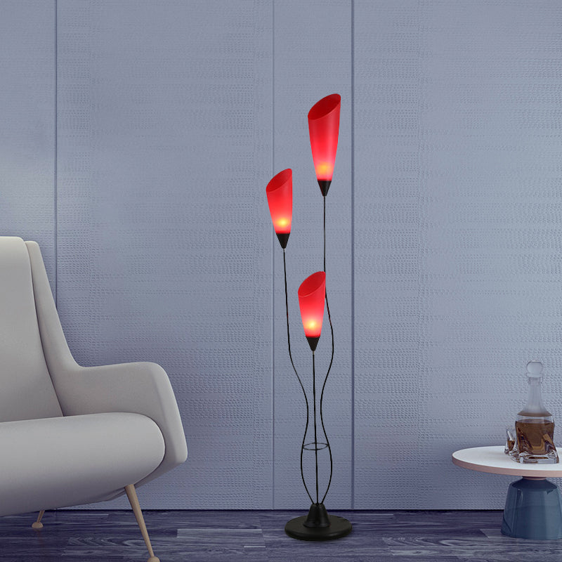 Torchiere Boden Leselampe Macaron Metallic 3 Köpfe Wohnzimmer stehend Licht in rot