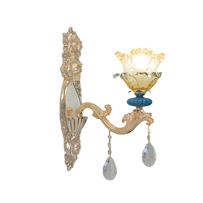 Lampada da parete floreale da 1/2-bulbina Finitura oro tradizionale illuminazione montata a parete in cristallo