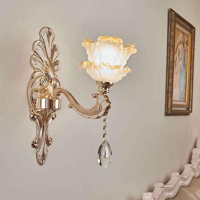 Layered Lettuce-Edge Chamber Wall Lamp Antique Frosted Glass 1/2-Light Gold Sconce Light Fixture
