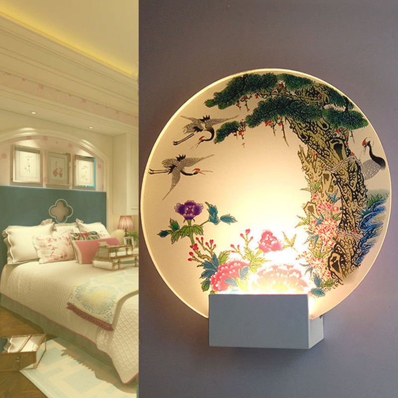 White Disc Shaped Wall Mounted Lamp Chinese LED Acrylic Mural Light with Halcyon and Peony Pattern