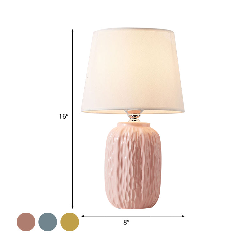 Einzelhämmerinkeramik Nachtlampe moderne rosa/blau/gelbe ovale Tischbeleuchtung mit sich verjüngter Lampenschirm