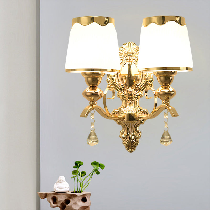 Luz de la pared de 2 luces con tono de barril Opal Glass Post moderna lámpara de pared de dormitorio en oro