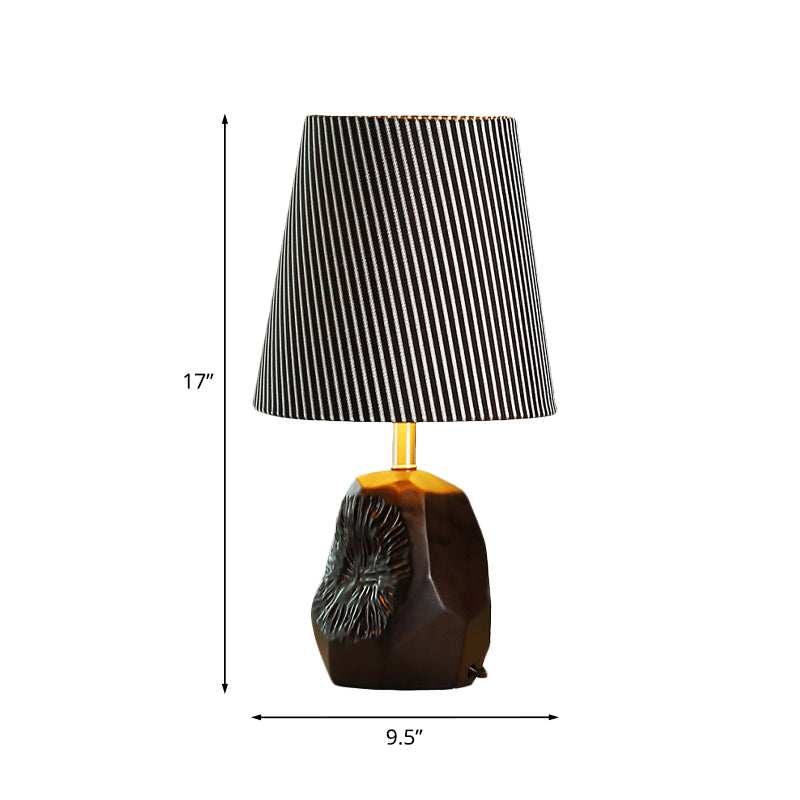 1 Light Ticking Stripe Fabric Tabring Lampe modern Noire Conical Kitchen Night Light avec base martelée