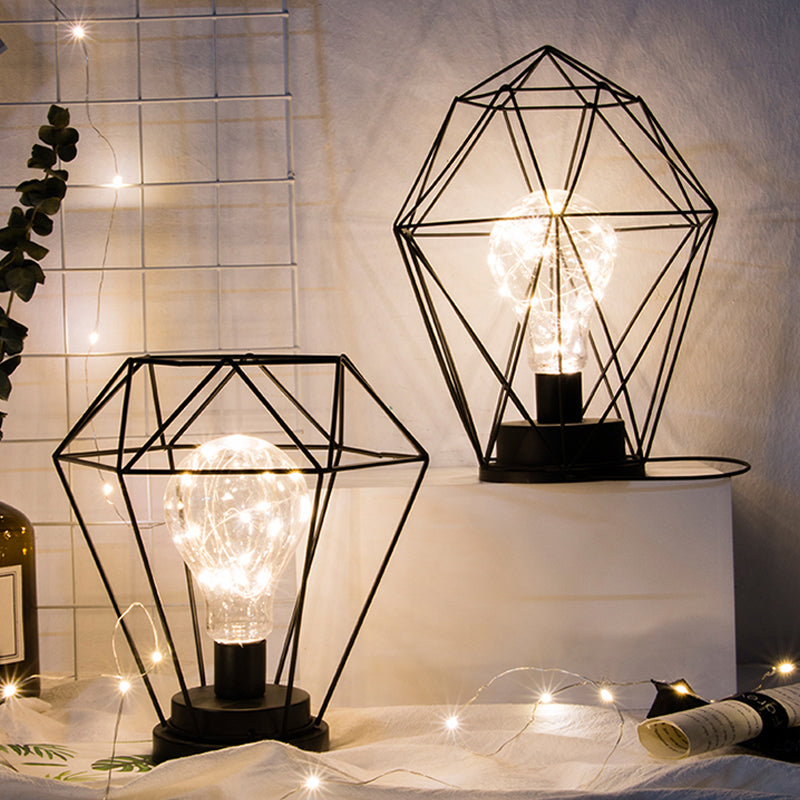 1 tête de têtes / lampe de table en diamant avec cage loft loft élégant en métal noir lampe de table pour le chevet