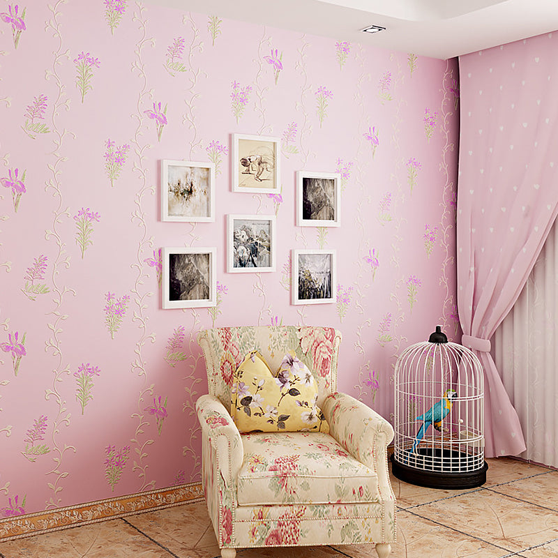 Rustic 54.2-sq ft Wall Decor Wildflower Moisture Resistant Wallpaper in Light Color