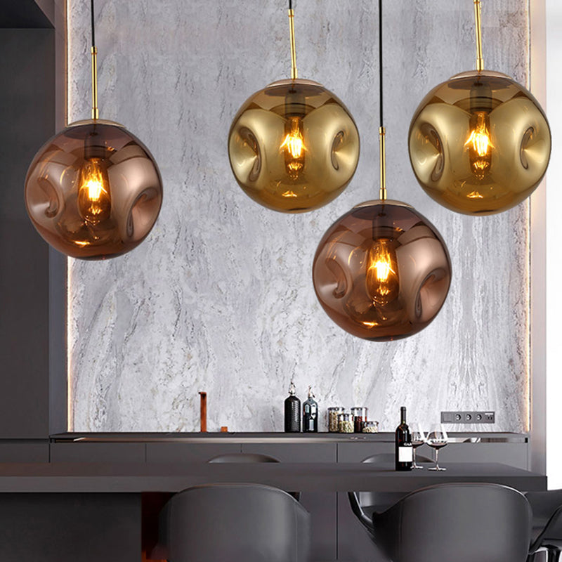Pendre de style moderne 1 Bulbe Lumière avec une teinte en verre concave Silver / Red Global Hanging Lightture pour le restaurant