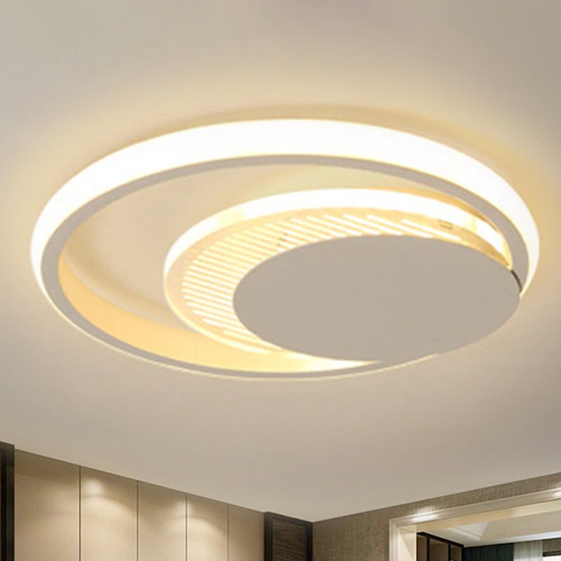 Metal Circle Flush Ceiling Light Simple White/Black Finish LED Flushmount Lamp in White/Warm Light