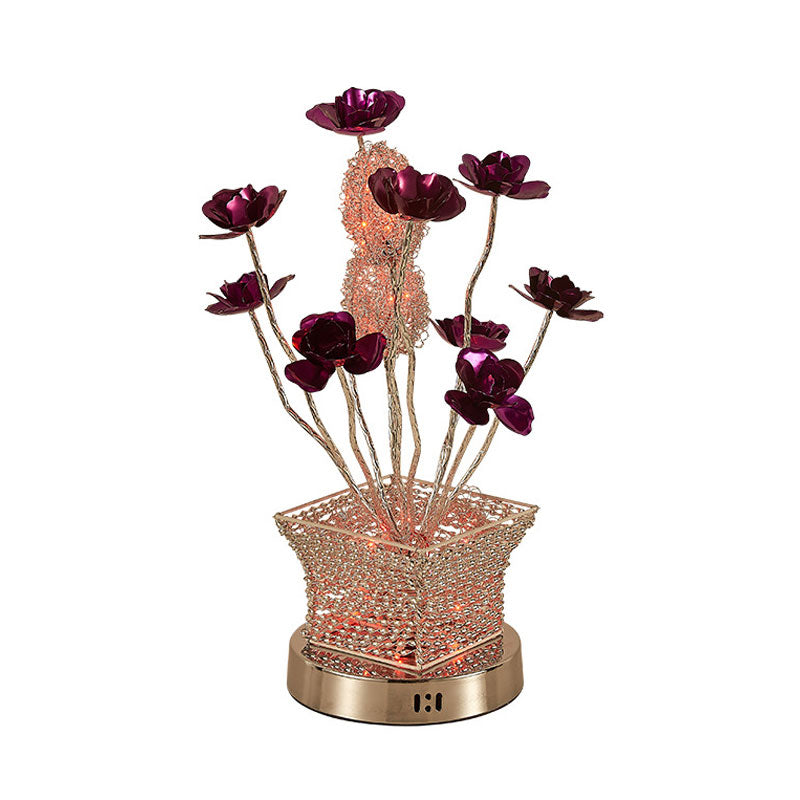 Silver LED Desk Lighting Art Decor Aluminum Cubical Table Lamp with Rose Decor for Bedside