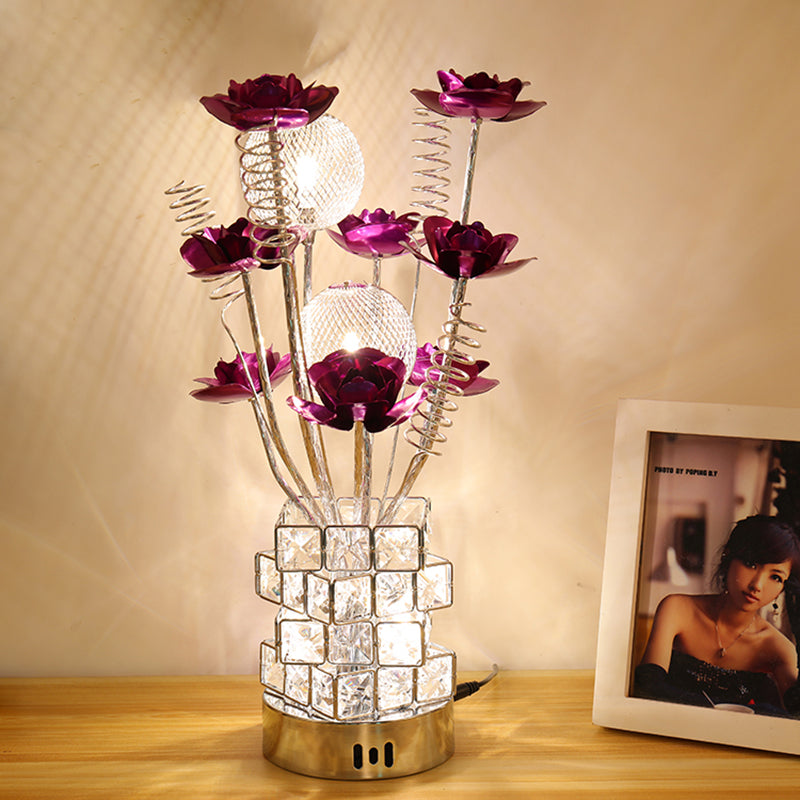 Lampada da tavolo floreale Art Decor Lampada da scrivania a LED in alluminio con base in blocco di cristallo in viola/rosso per comodino
