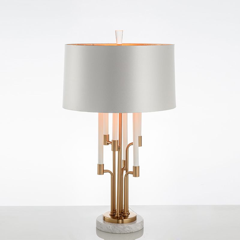 Lampada da tavolo tradizionale a tamburo con 1 illuminazione da comodino in tessuto leggero in oro interno con decorazione in cristallo flauto