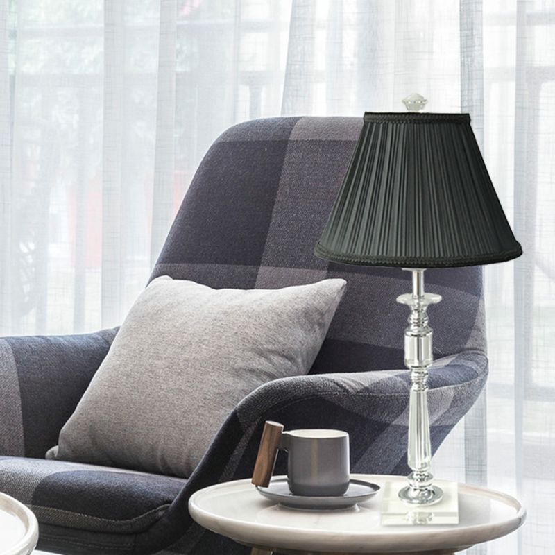 Lámpara nocturna de tela de sombra plisada Minimalismo 1 Luz de dormitorio ligero Luz de mesita de noche en negro con base de cristal