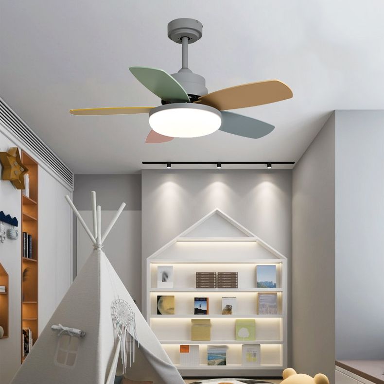 Metal Ceiling Fan Lighting Modern Style 1 Light Ceiling Fan Light for Children's Room