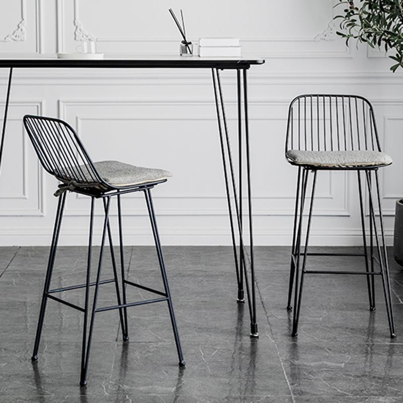 Industrieel ijzer Simple Barstool 26 "H indoor hoge kruk met rechthoekstoel