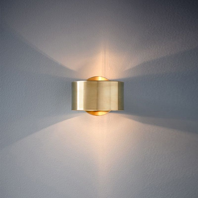 Cylinder Shade Mini Sconce Light Post-Modern 1 Light Metal Wall Light in Brass